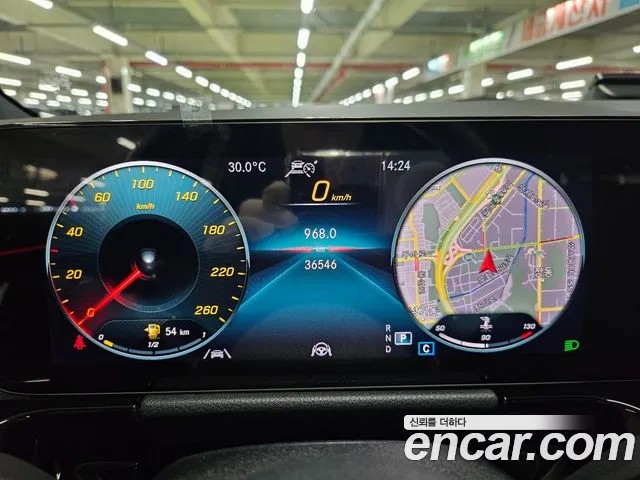 Mercedes-Benz GLA 2023 thumb 4