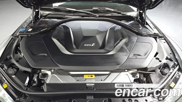BMW i4 2022 thumb 7