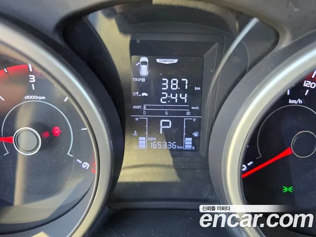 KG_Mobility_Ssangyong TIBOLI 2017 thumb 5