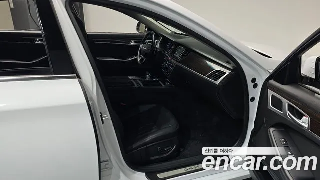 Genesis G80 2016 thumb 11