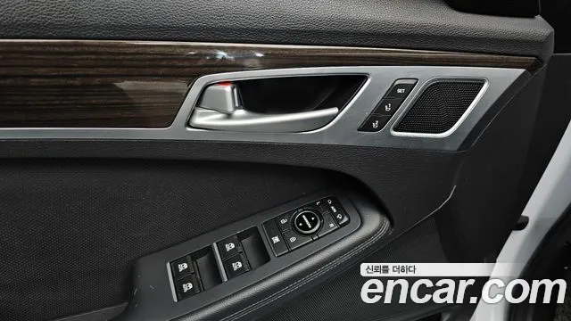 Genesis G80 2016 thumb 12