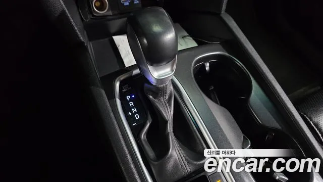 Hyundai Santa Fe 2019 thumb 4