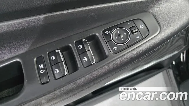 Hyundai Santa Fe 2019 thumb 12