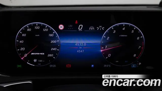 Mercedes-Benz GLB 2025 thumb 8