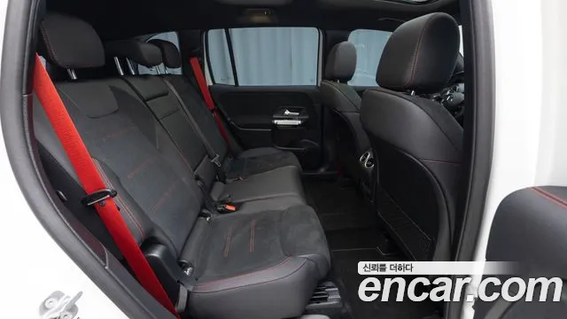 Mercedes-Benz GLB 2025 thumb 10