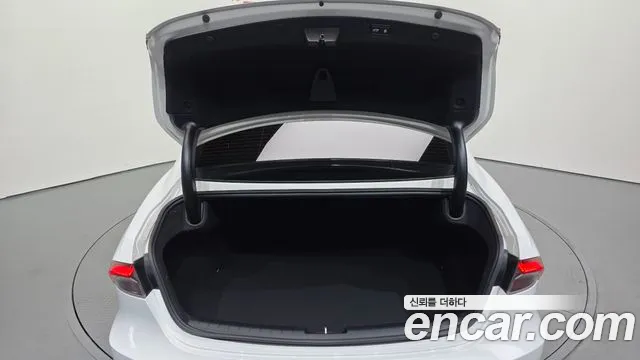 Hyundai Grandeur 2021 thumb 2