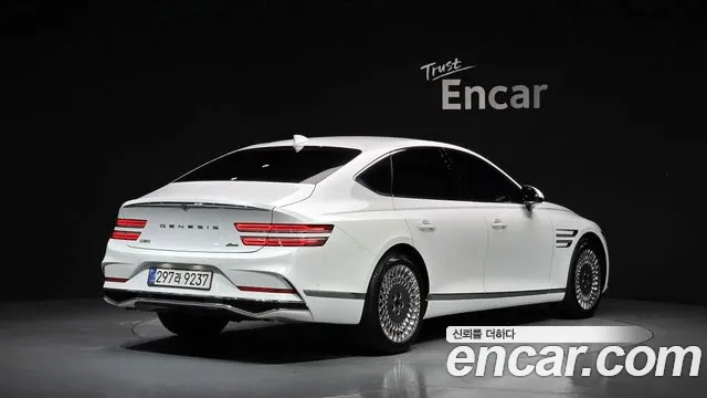 Genesis G80 2025 thumb 12
