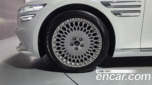 Genesis G80 2025 thumb 10