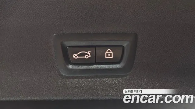 BMW X4 2020 thumb 8
