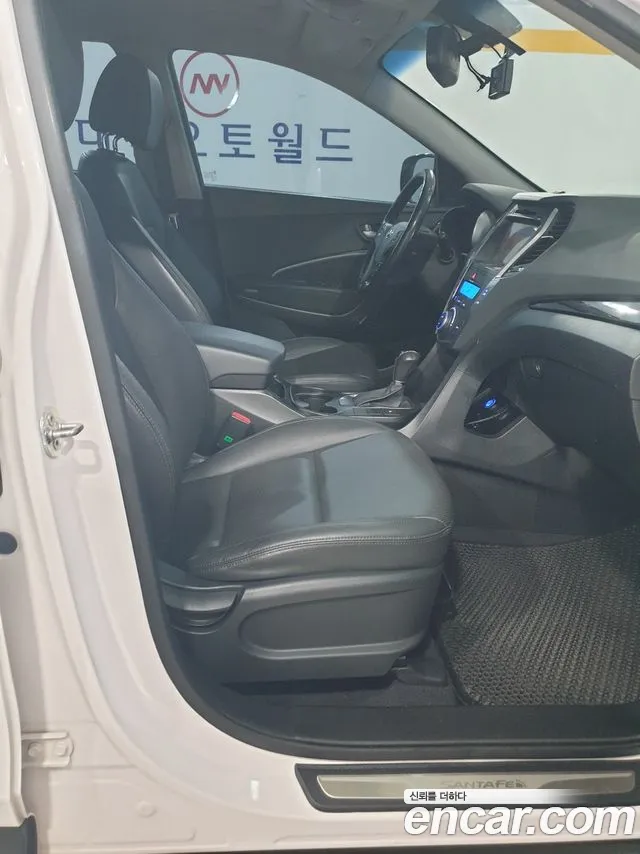 Hyundai Santa Fe 2013 thumb 7