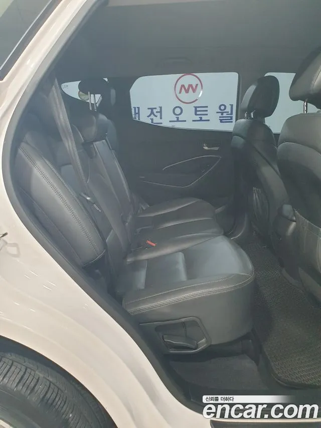 Hyundai Santa Fe 2013 thumb 4