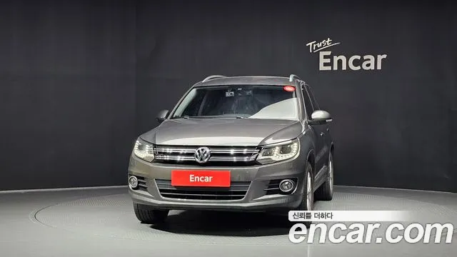 Volkswagen Tiguan 2012 thumb 3