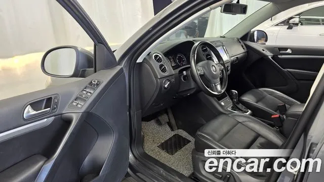 Volkswagen Tiguan 2012 thumb 10