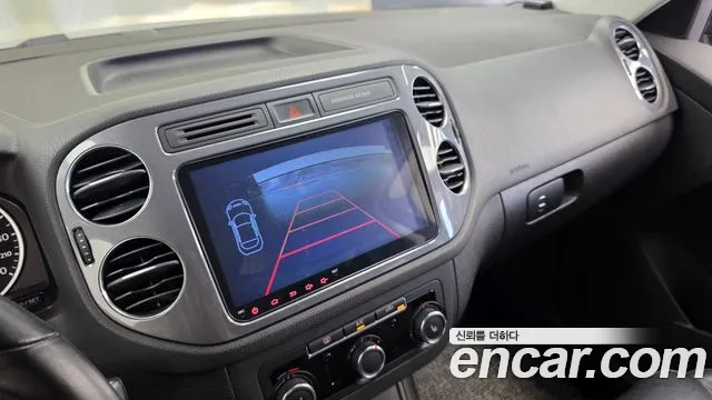 Volkswagen Tiguan 2012 thumb 12