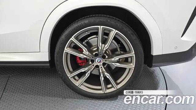 BMW X6 2023 thumb 3