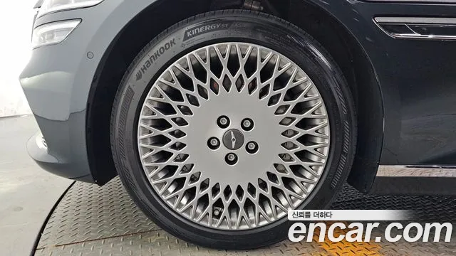 Genesis G80 2023 thumb 10