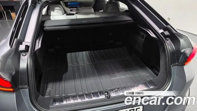 BMW X6M 2025 thumb 11