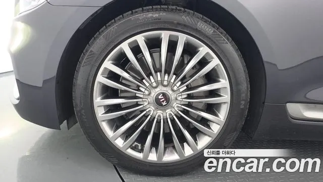Kia K9 2018 thumb 2