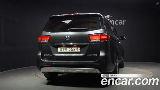 Kia Carnival 2018 thumb 6