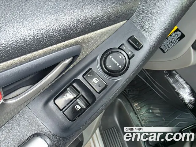 Hyundai Starex 2018 thumb 10