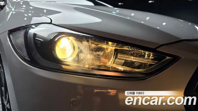 Hyundai Avante 2015 thumb 5