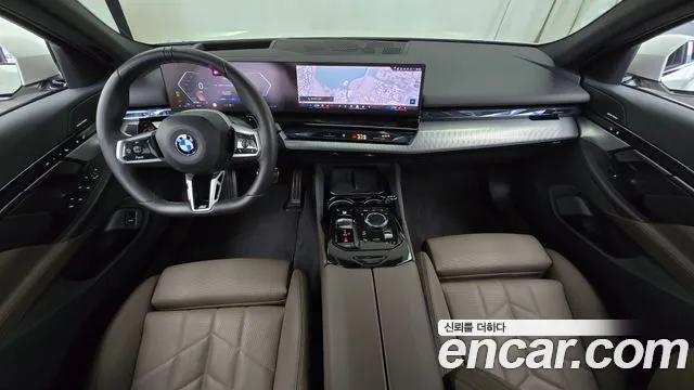 BMW 5 серии 2025 thumb 3