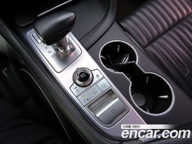 Genesis G70 2017 thumb 10