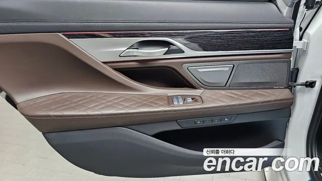 BMW 7 серии 2022 thumb 7