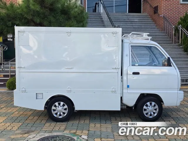 Chevrolet labo 2006 thumb 4