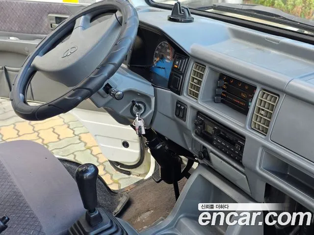 Chevrolet labo 2006 thumb 12
