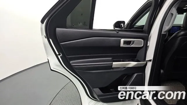 Ford Explorer 2020 thumb 7