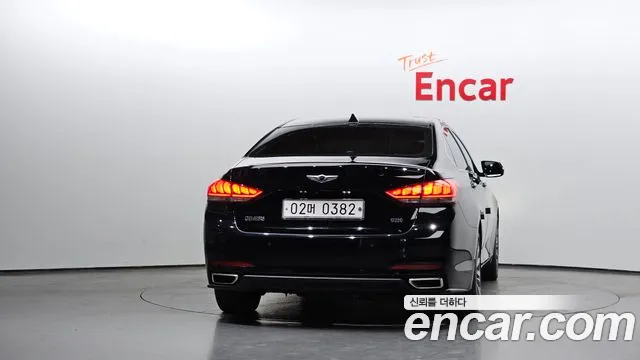 Hyundai Genesis 2014 thumb 4