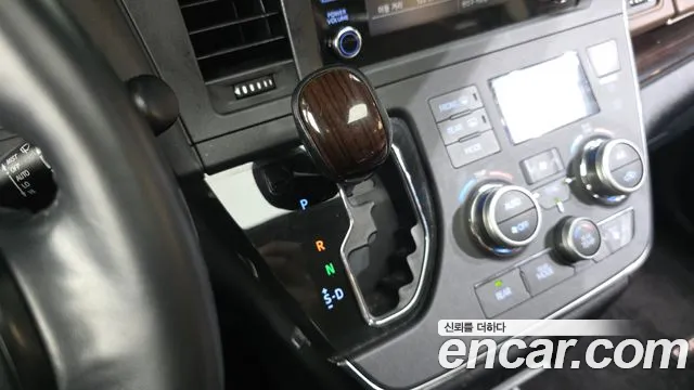 Toyota Sienna 2019 thumb 5