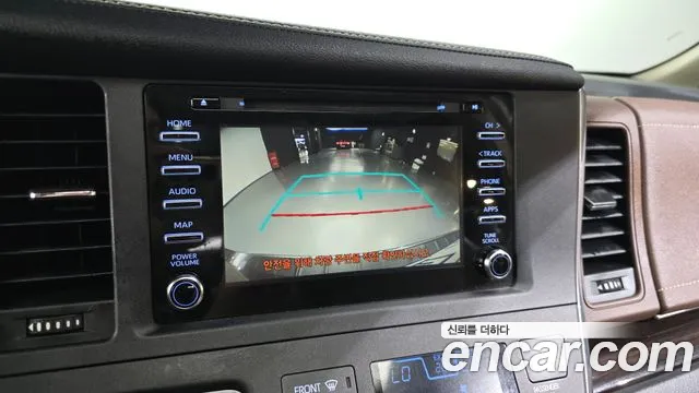 Toyota Sienna 2019 thumb 4