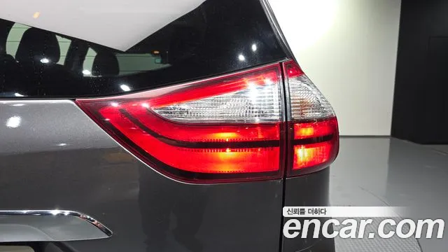 Toyota Sienna 2019 thumb 9