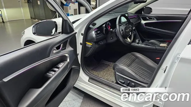 Genesis G70 2019 thumb 2