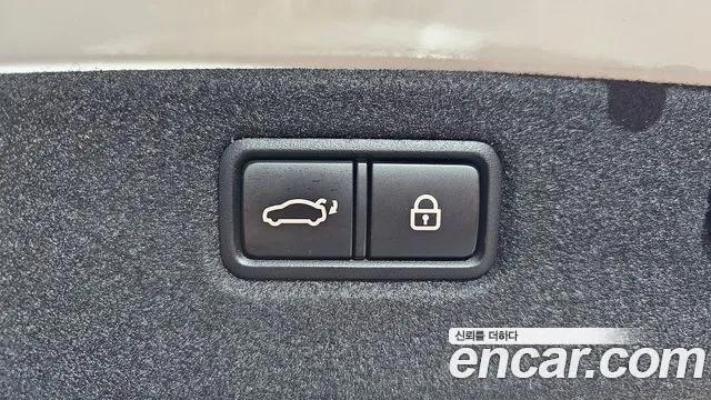 Genesis G70 2019 thumb 6