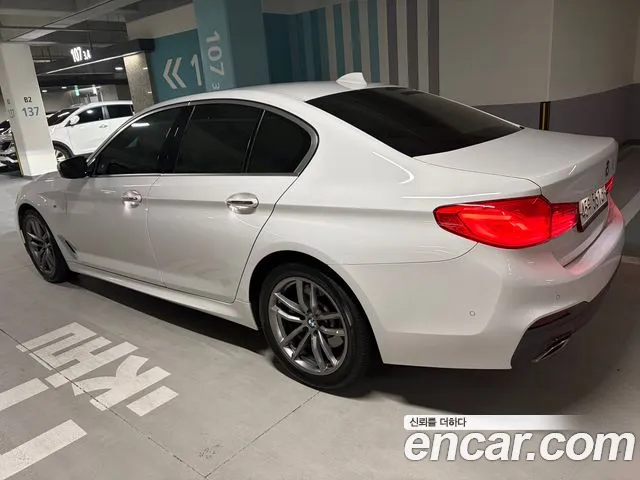 BMW 5 серии 2017 thumb 8