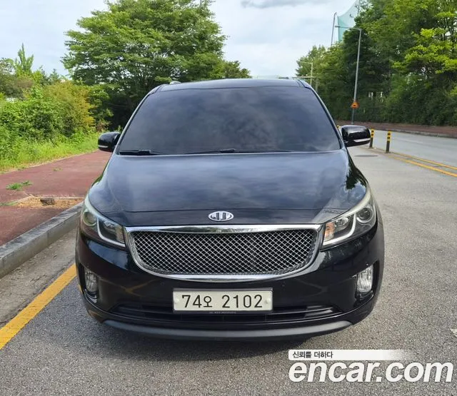 Kia Carnival 2017 thumb 5
