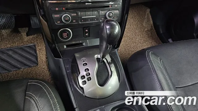 Renault QM5 2014 thumb 9