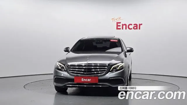 Mercedes-Benz E-Класс 2020 thumb 2