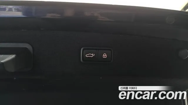 Kia K9 2019 thumb 10