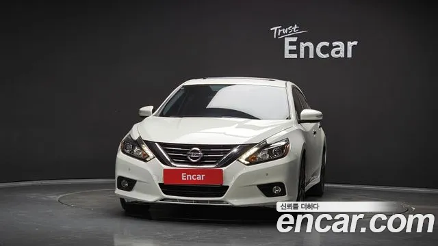 Nissan Altima 2017 thumb 3