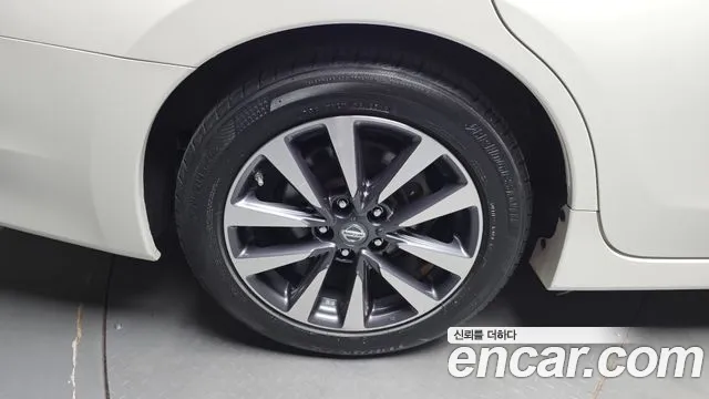 Nissan Altima 2017 thumb 5
