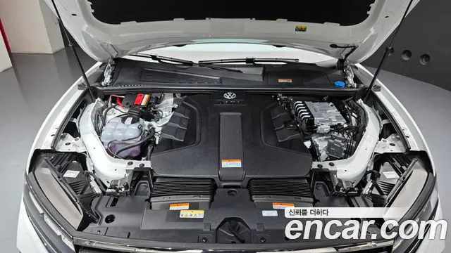 Volkswagen Touareg 2025 thumb 8