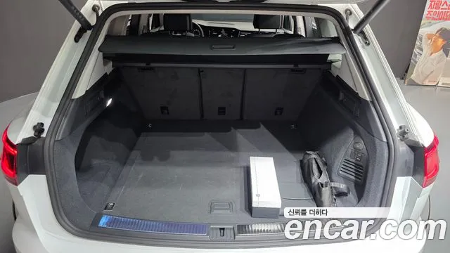 Volkswagen Touareg 2025 thumb 11