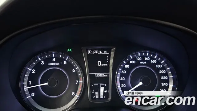 Hyundai Aslan 2015 thumb 7