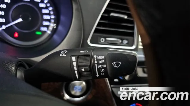 Hyundai Aslan 2015 thumb 3