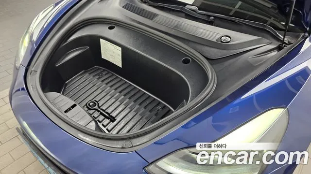 Tesla Model 3 2021 thumb 8