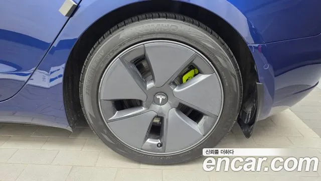 Tesla Model 3 2021 thumb 7
